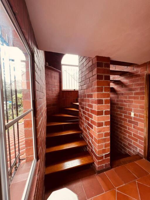 Hermosa Casa , Con Parqueadero En Rionegro Cerca Al Aeropuertoヴィラ エクステリア 写真