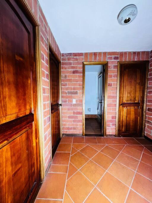Hermosa Casa , Con Parqueadero En Rionegro Cerca Al Aeropuertoヴィラ エクステリア 写真